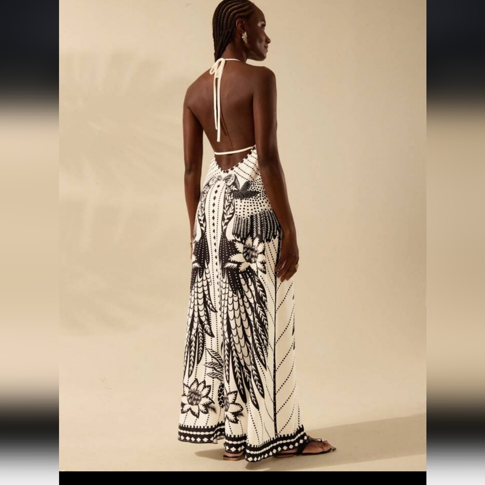 Black and White Maxi Dress 🖤🤍🖤 - Picture 3 of 7